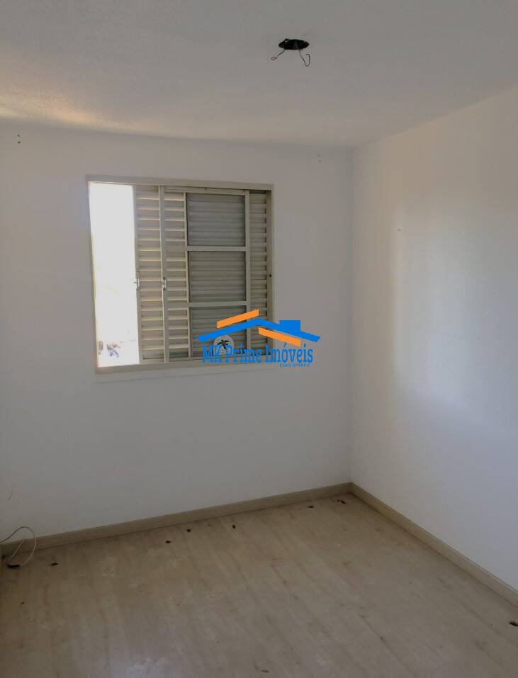 Apartamento à venda com 2 quartos, 46m² - Foto 4