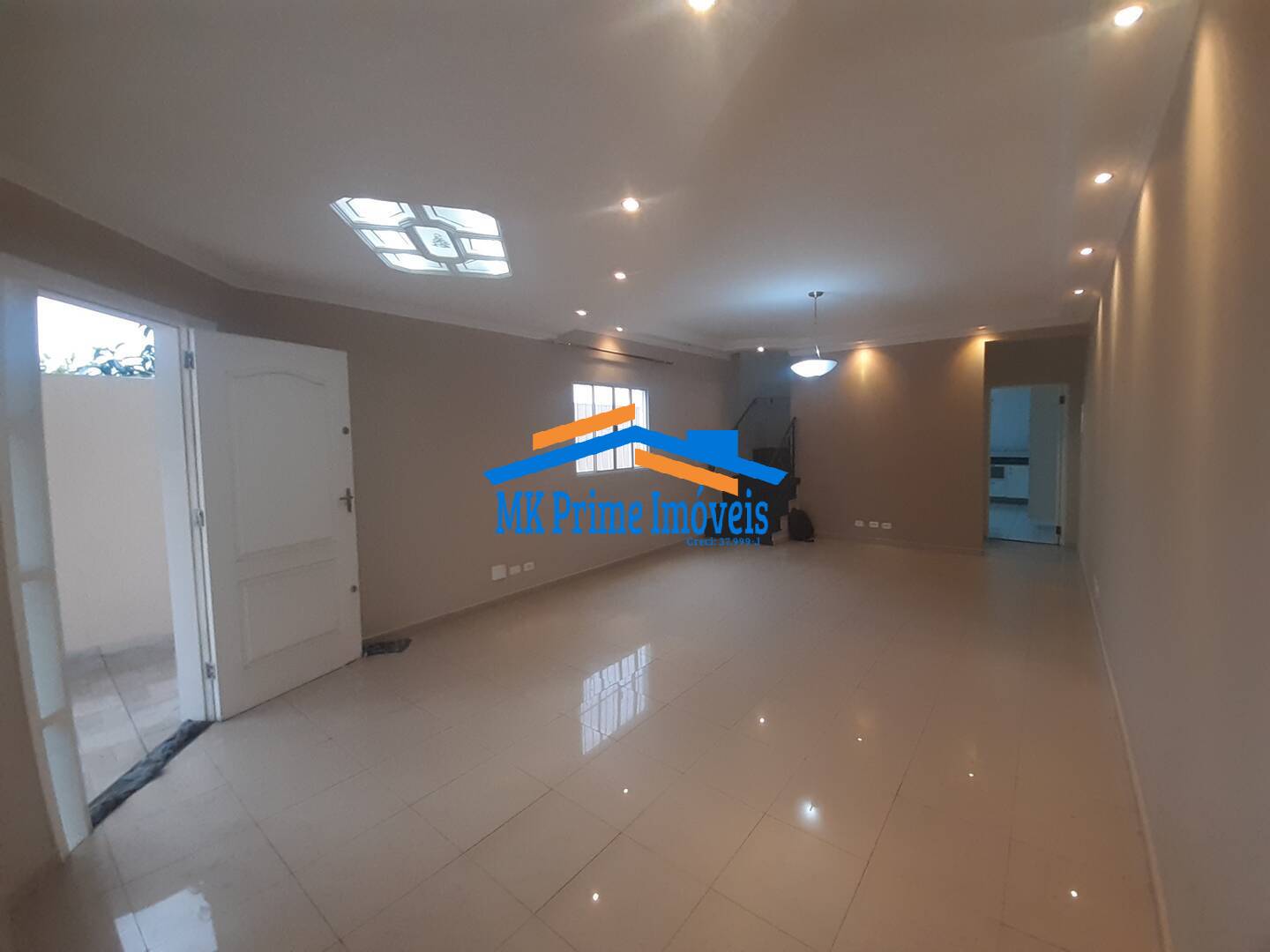 Casa à venda com 4 quartos, 165m² - Foto 3