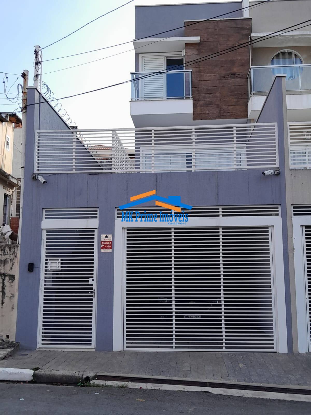 Sobrado à venda com 3 quartos, 164m² - Foto 1