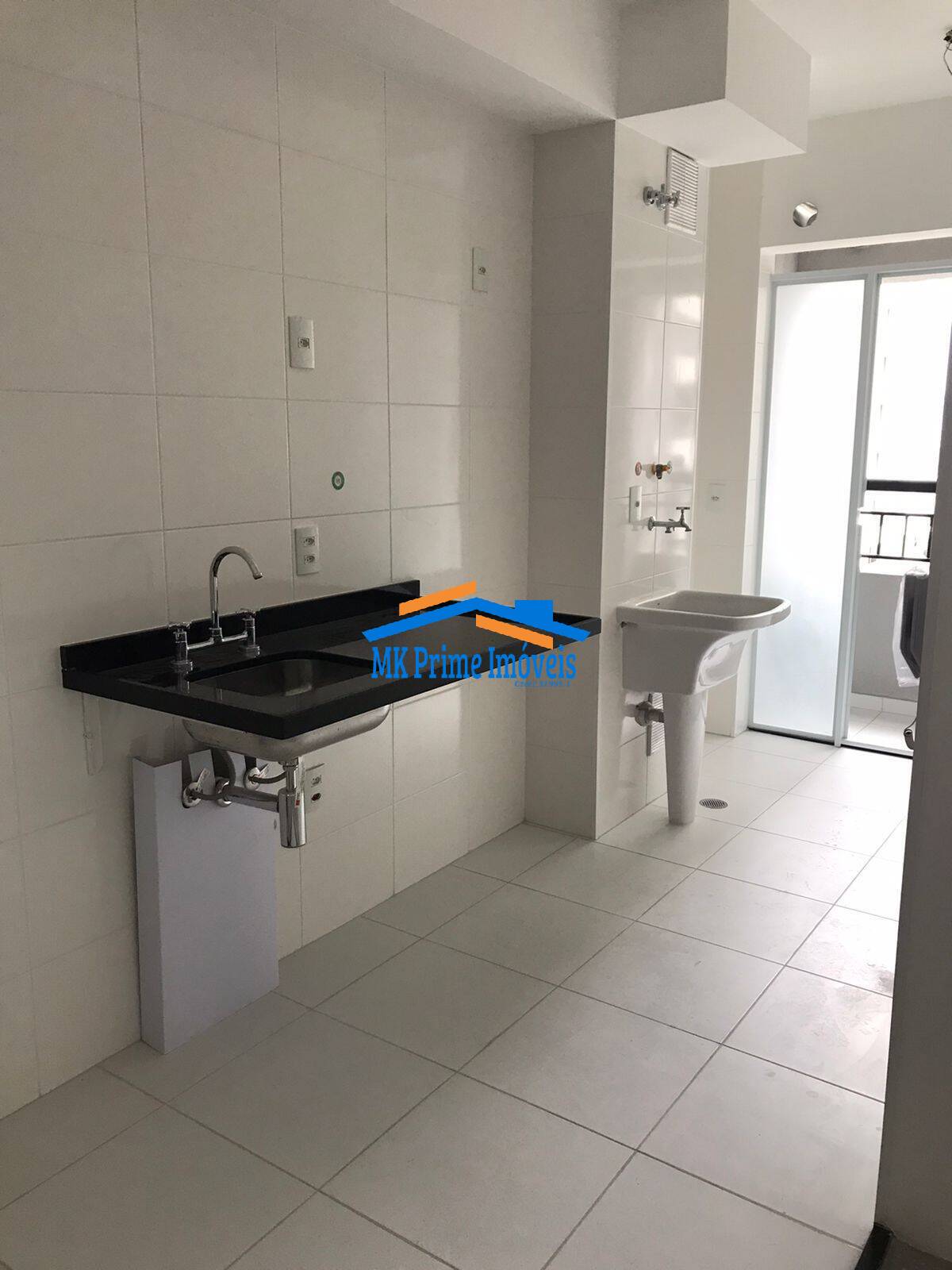 Apartamento à venda com 2 quartos, 67m² - Foto 14