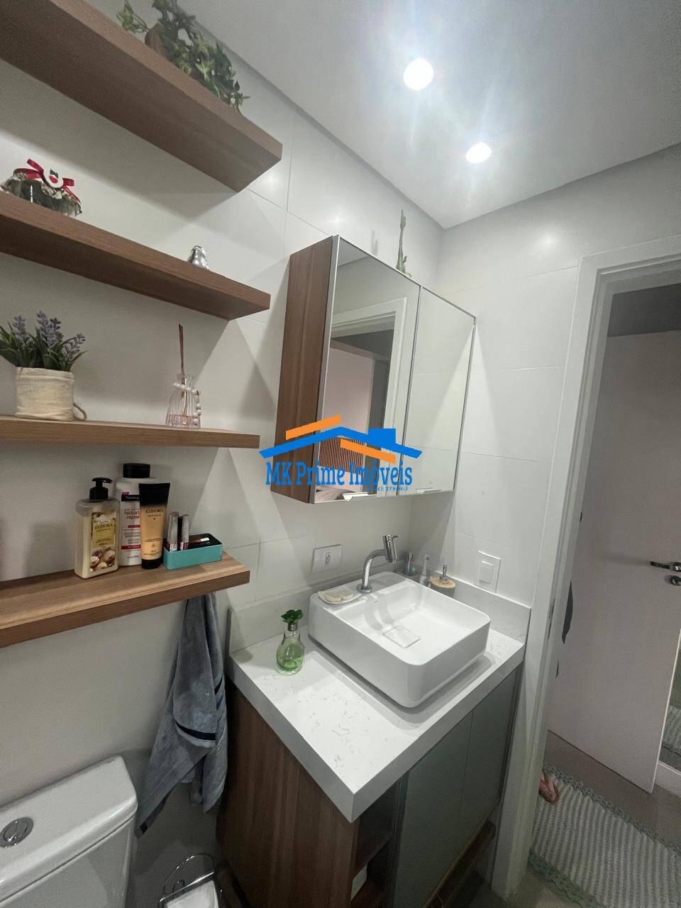 Apartamento à venda com 2 quartos, 64m² - Foto 27