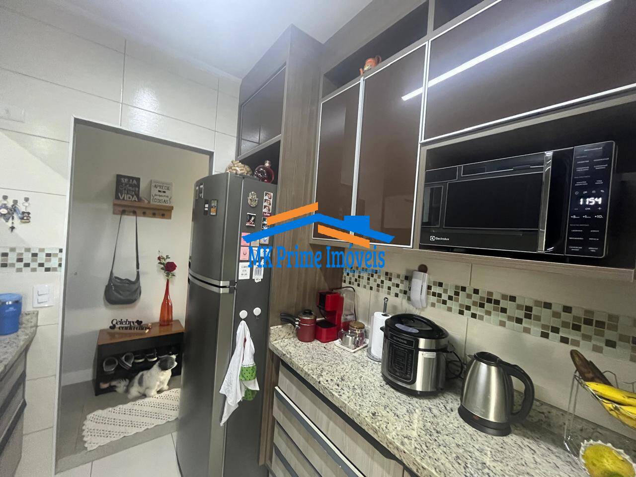 Apartamento à venda com 2 quartos, 64m² - Foto 8