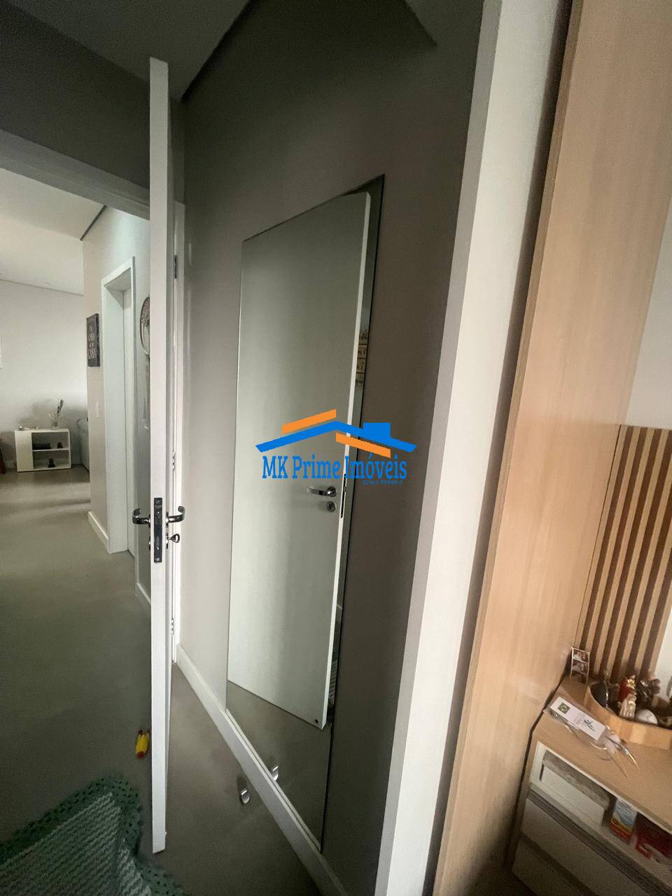 Apartamento à venda com 2 quartos, 64m² - Foto 28