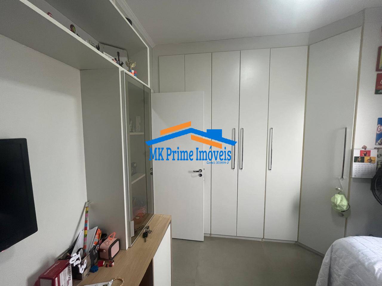 Apartamento à venda com 2 quartos, 64m² - Foto 18