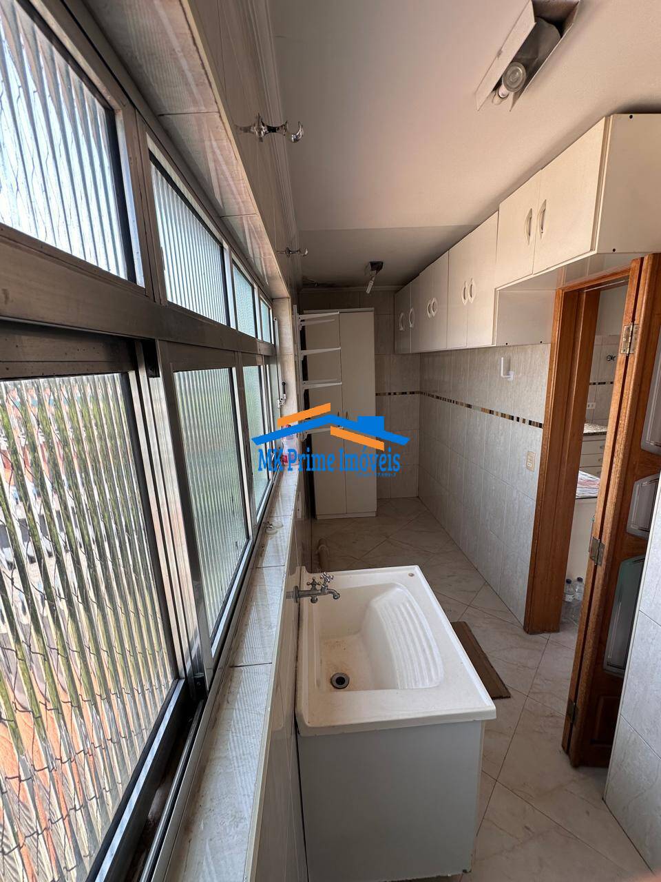 Apartamento para alugar com 2 quartos, 120m² - Foto 17