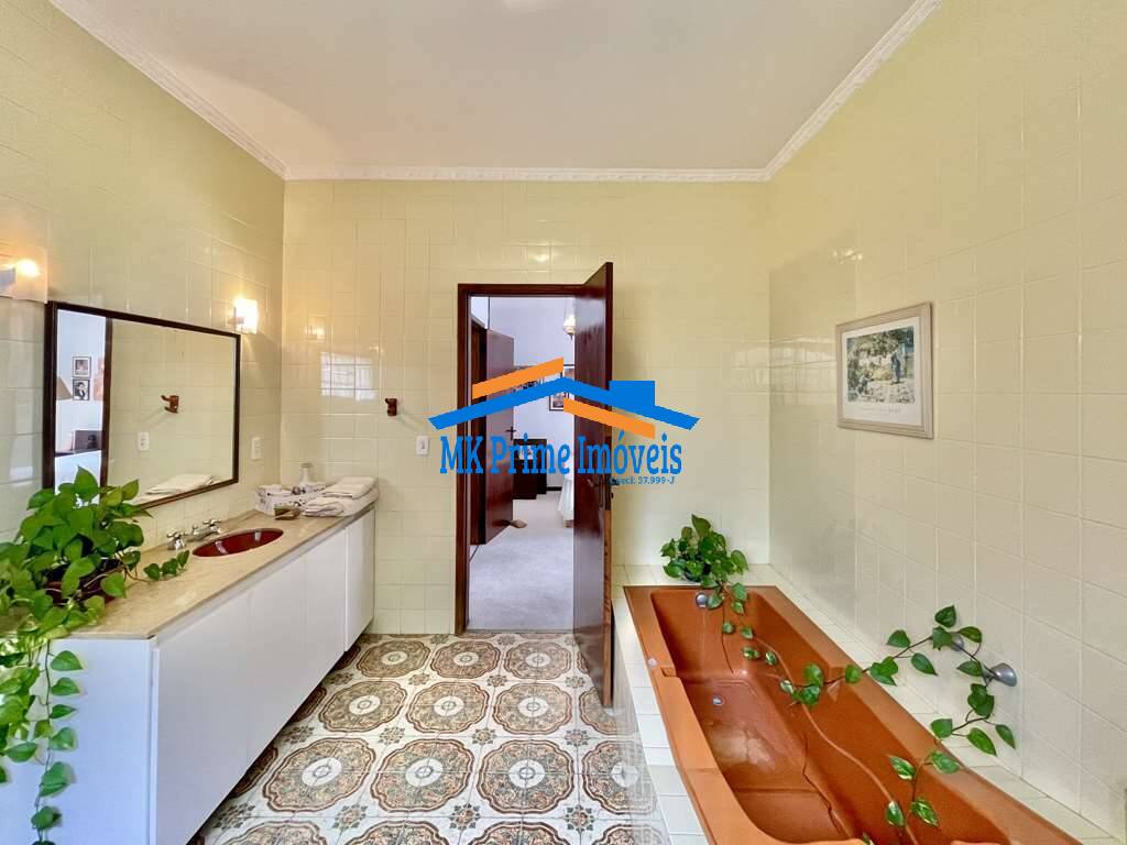 Casa de Condomínio à venda com 4 quartos, 398m² - Foto 11