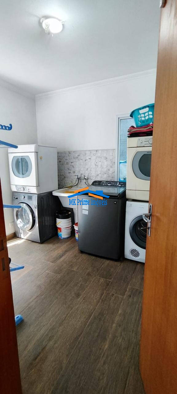 Sobrado à venda com 5 quartos, 350m² - Foto 34