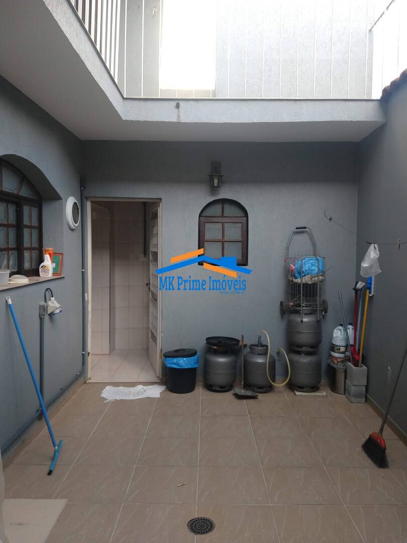 Sobrado à venda com 3 quartos, 176m² - Foto 20