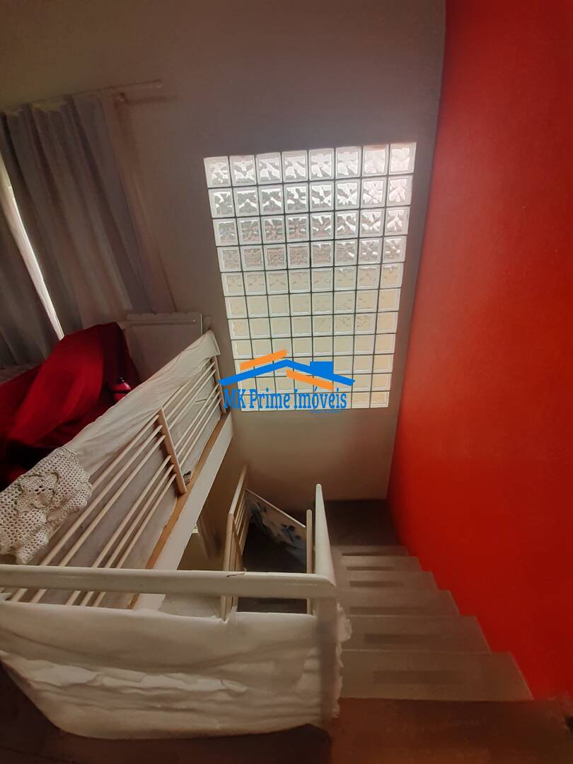 Sobrado à venda com 3 quartos, 200m² - Foto 29