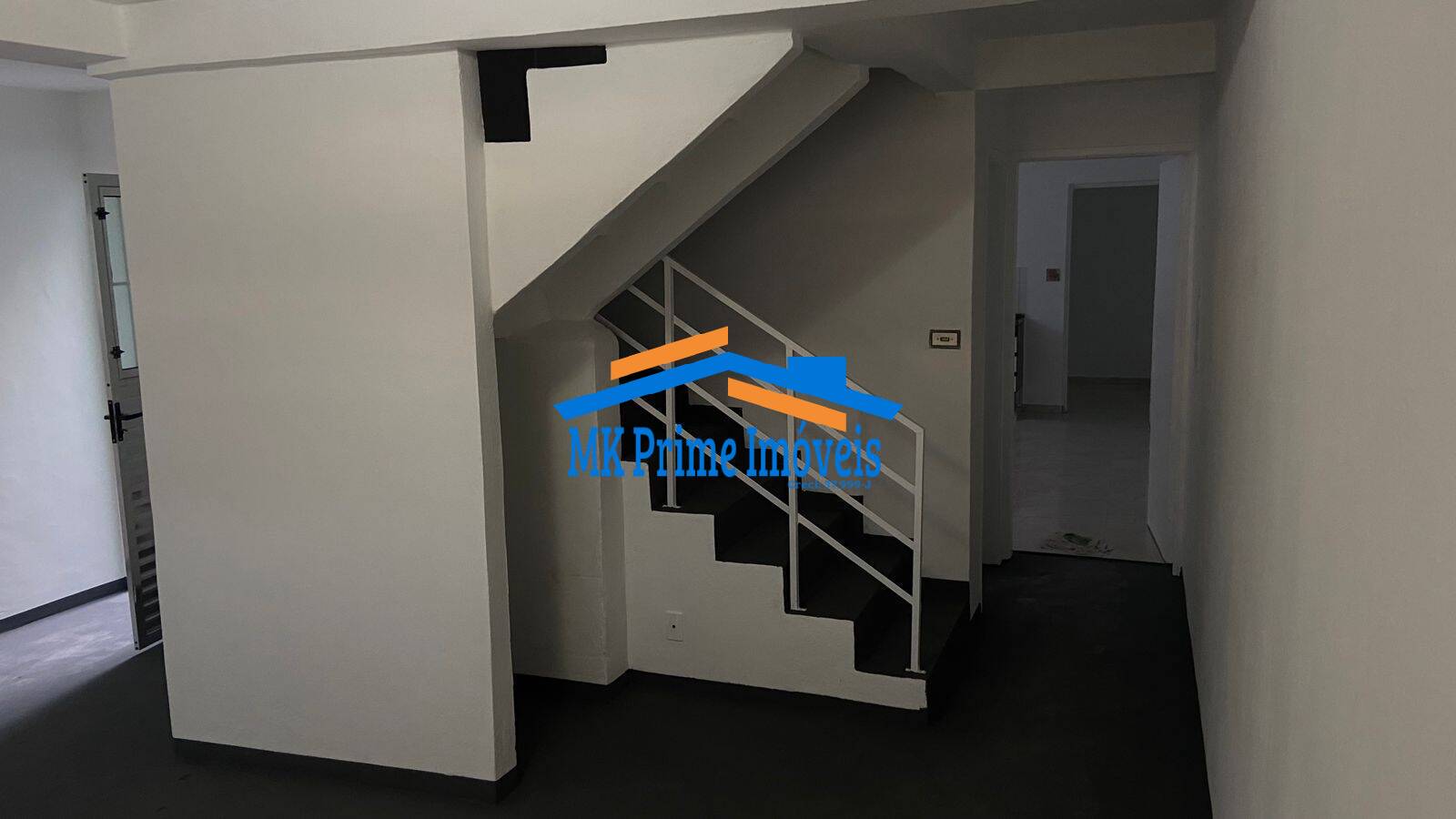 Sobrado à venda com 3 quartos, 180m² - Foto 3