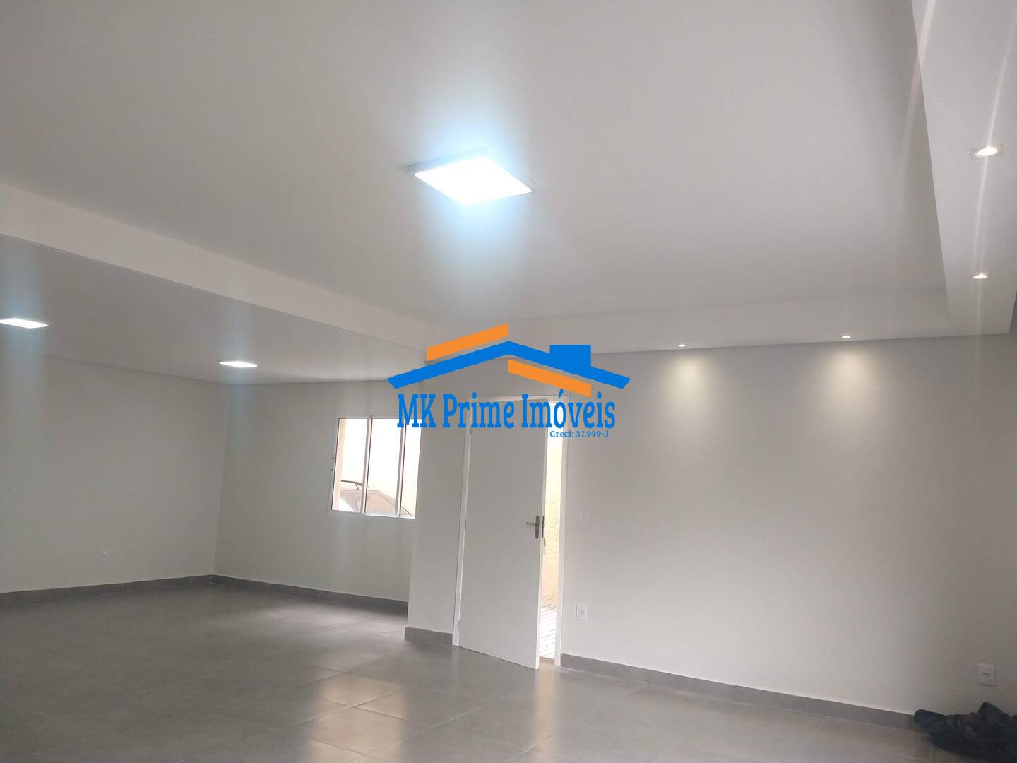 Sobrado à venda com 4 quartos, 250m² - Foto 3