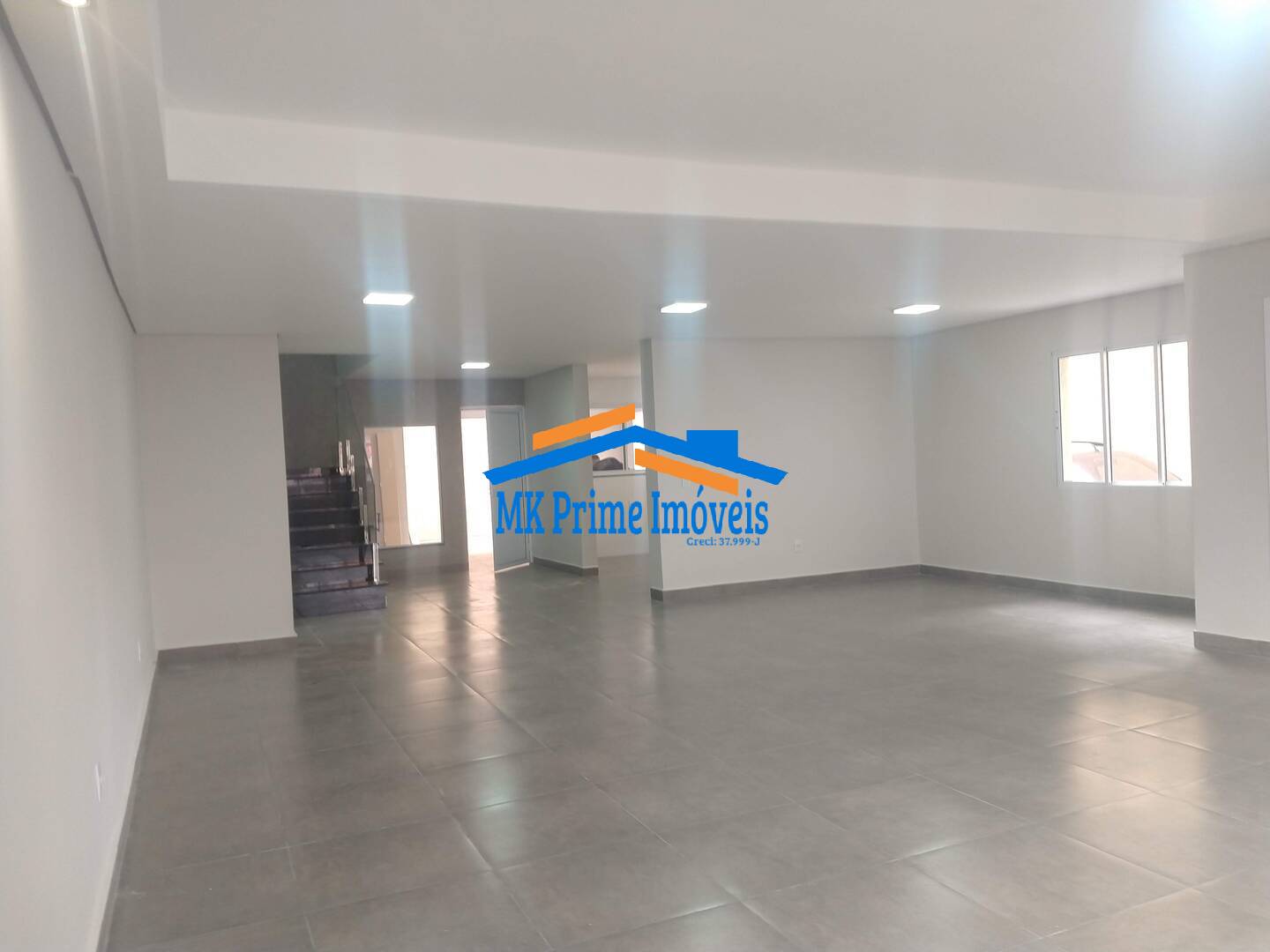 Sobrado à venda com 4 quartos, 250m² - Foto 6