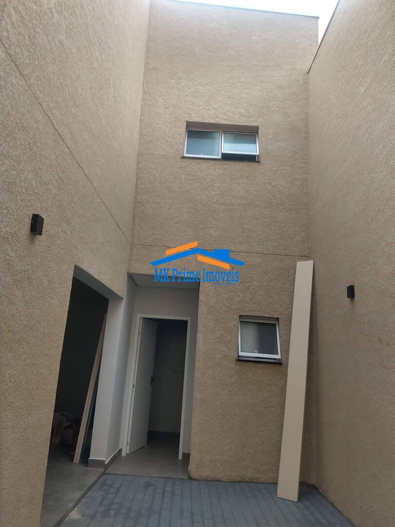 Sobrado à venda com 4 quartos, 250m² - Foto 13