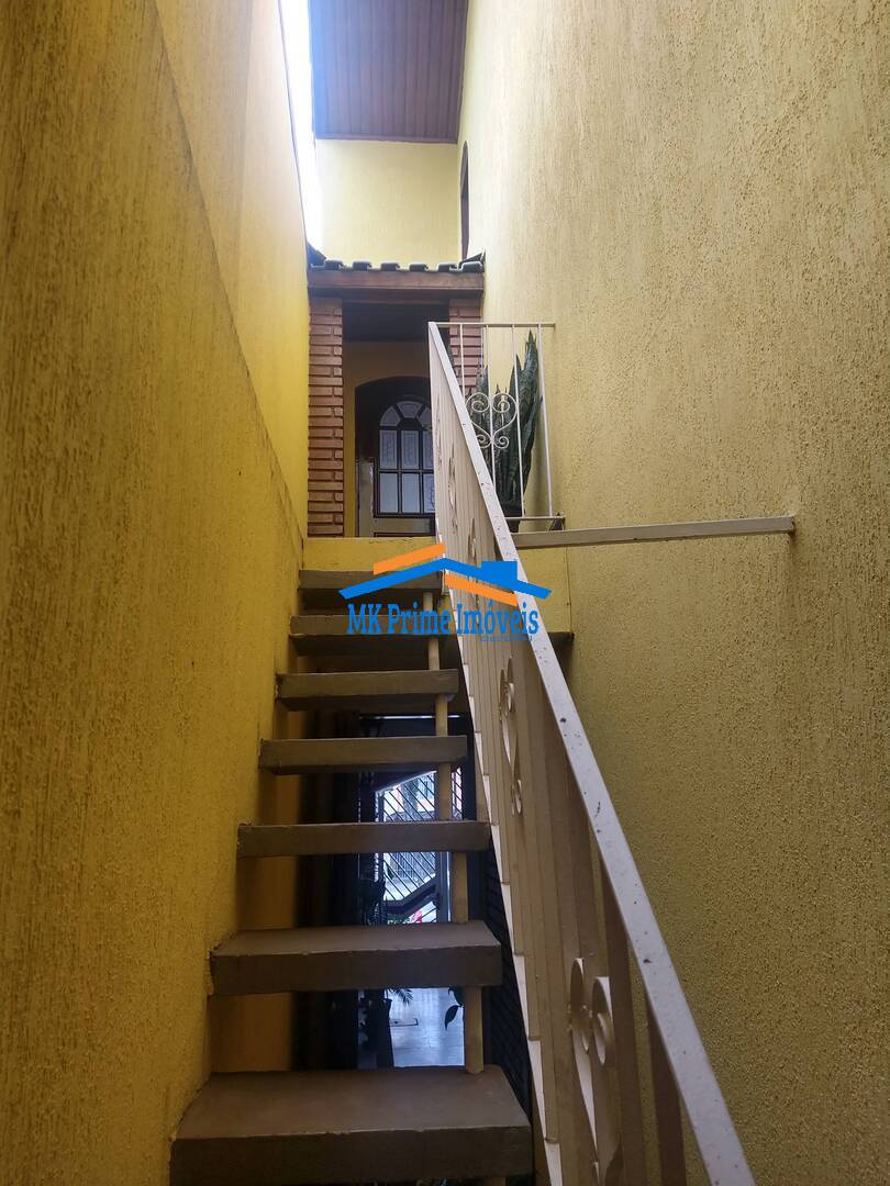 Sobrado à venda com 2 quartos, 246m² - Foto 17