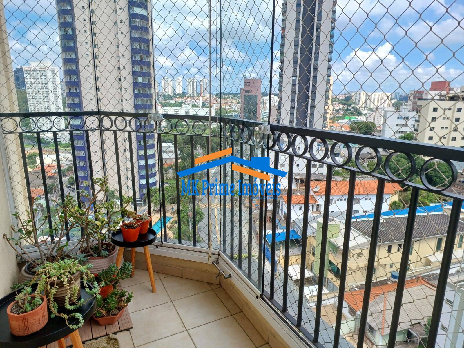 Apartamento à venda com 3 quartos, 92m² - Foto 1