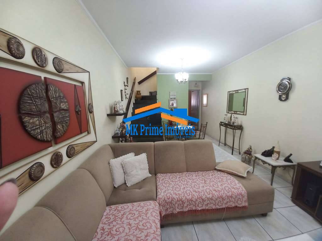 Sobrado à venda com 3 quartos, 128m² - Foto 1