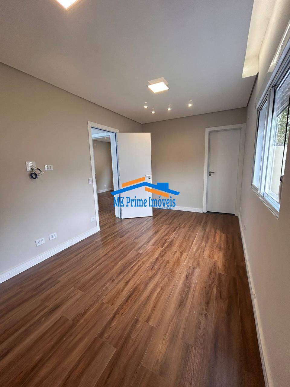 Casa de Condomínio à venda com 3 quartos, 250m² - Foto 13