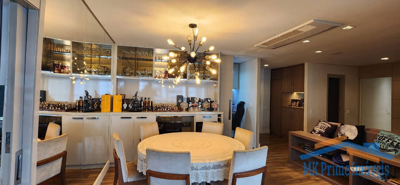 Apartamento à venda com 3 quartos, 174m² - Foto 1