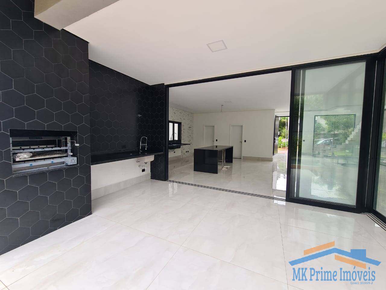 Casa à venda com 4 quartos, 555m² - Foto 10