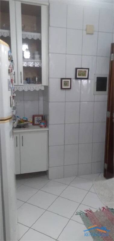 Apartamento à venda com 3 quartos, 76m² - Foto 8