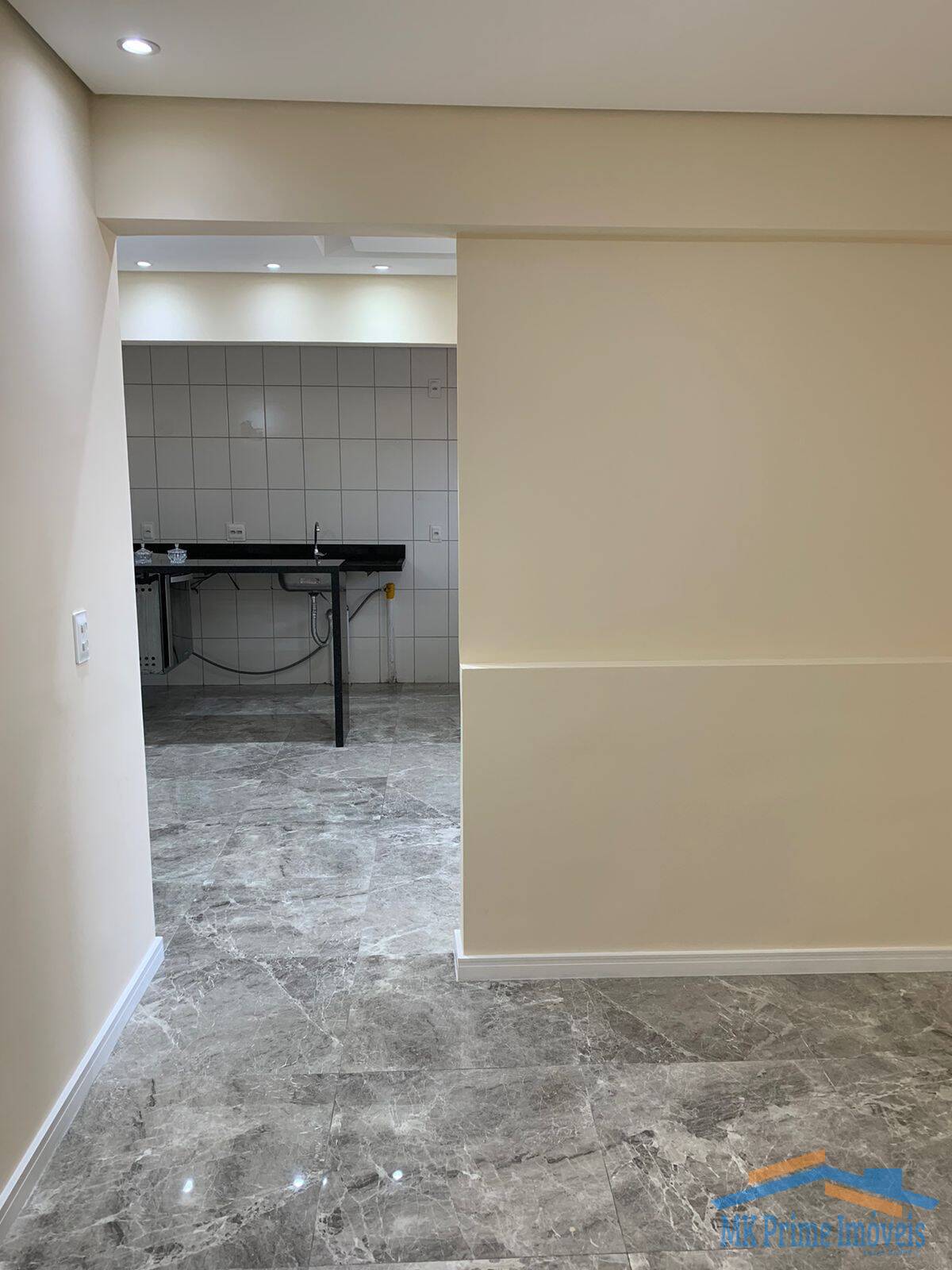 Apartamento à venda com 2 quartos, 50m² - Foto 2