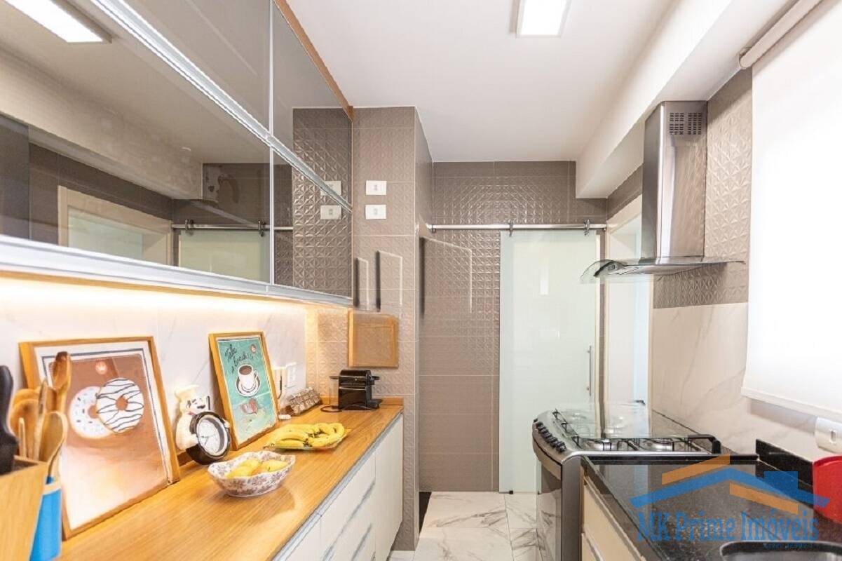 Apartamento à venda com 3 quartos, 125m² - Foto 13