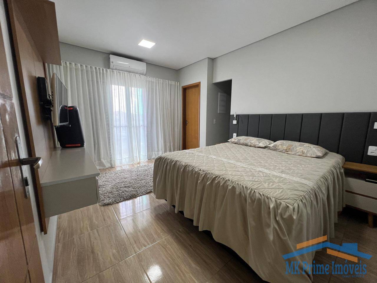 Sobrado à venda com 4 quartos, 200m² - Foto 6