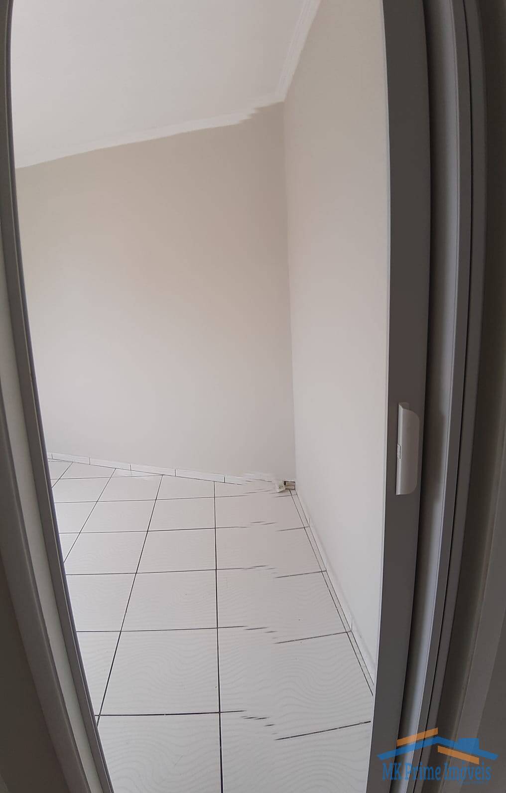 Apartamento para alugar com 2 quartos, 69m² - Foto 3