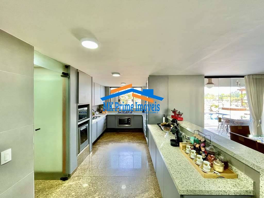 Casa de Condomínio à venda com 4 quartos, 548m² - Foto 19