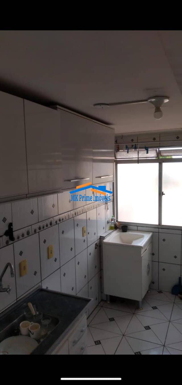 Apartamento à venda com 2 quartos, 42m² - Foto 2