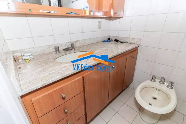 Apartamento para alugar com 3 quartos, 110m² - Foto 26