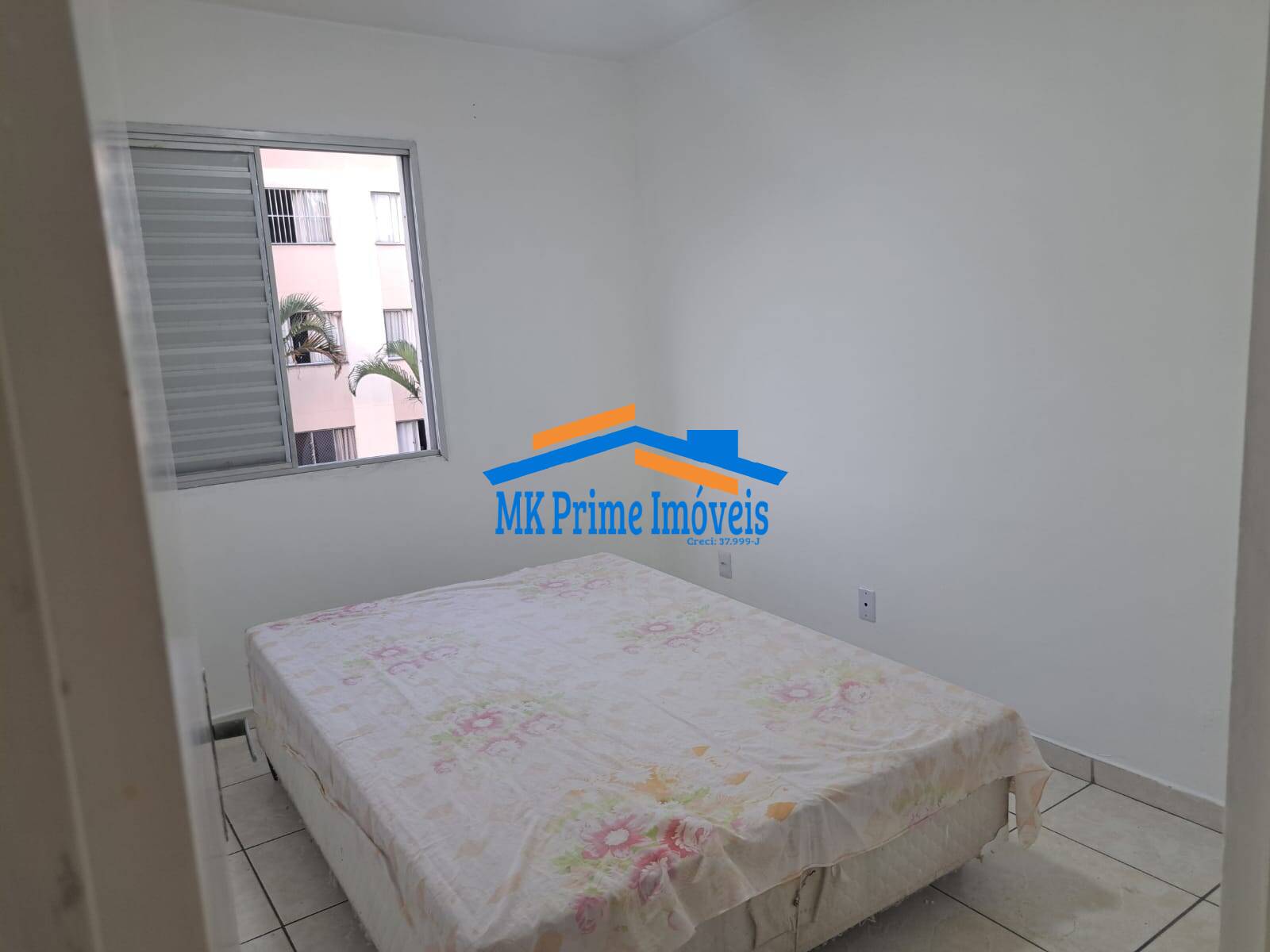 Apartamento à venda com 2 quartos, 56m² - Foto 3