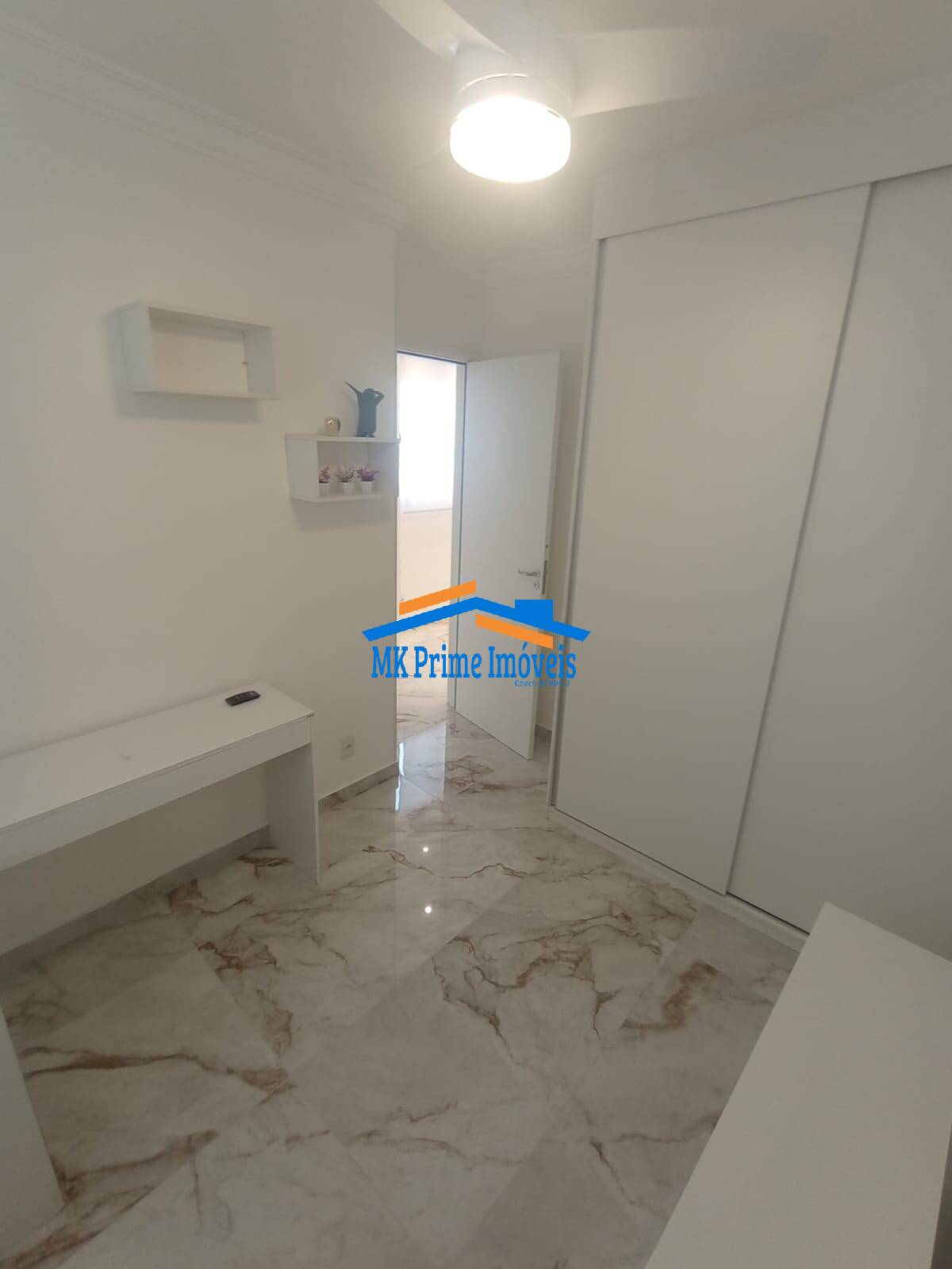 Apartamento à venda com 2 quartos, 37m² - Foto 8