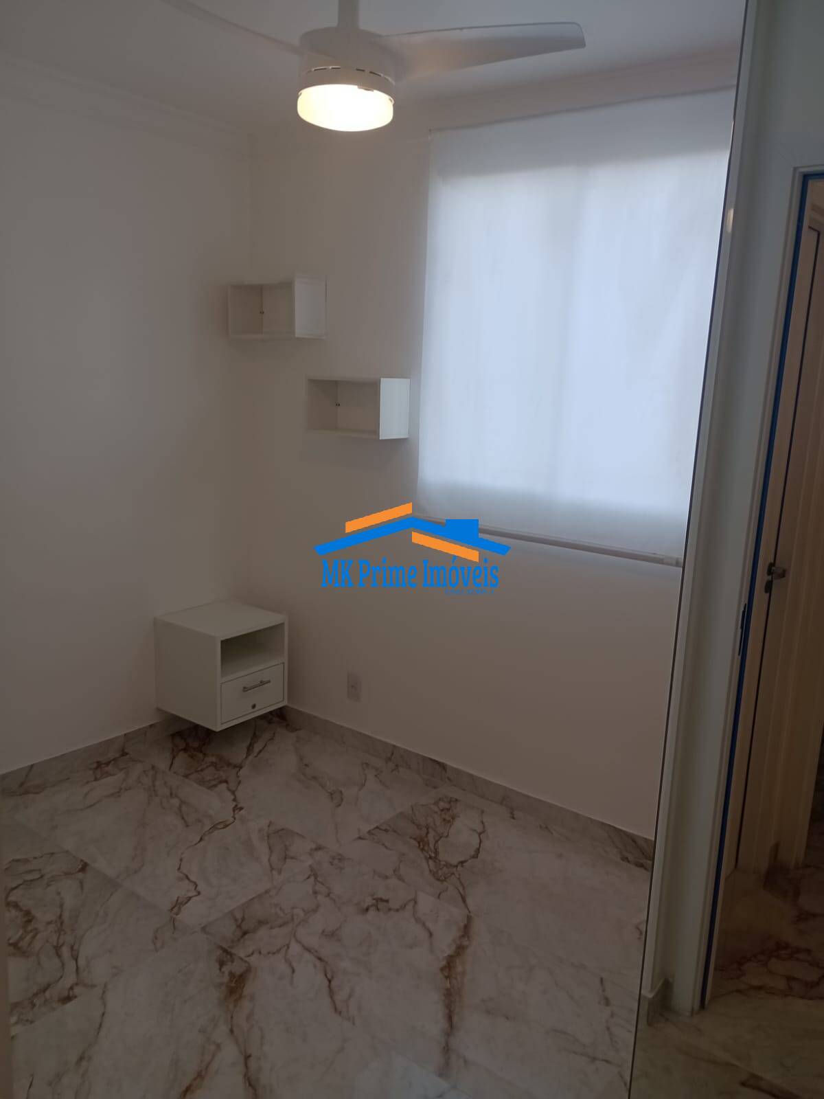 Apartamento à venda com 2 quartos, 37m² - Foto 10