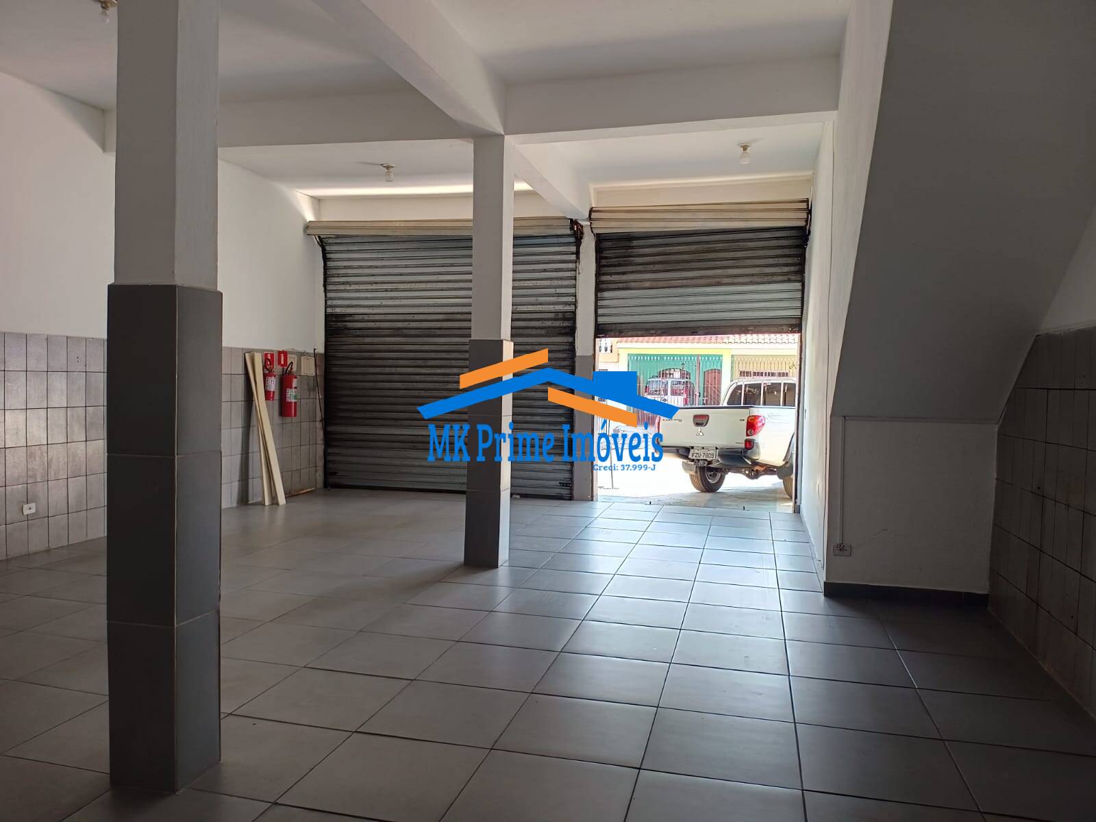 Sobrado à venda com 2 quartos, 342m² - Foto 3