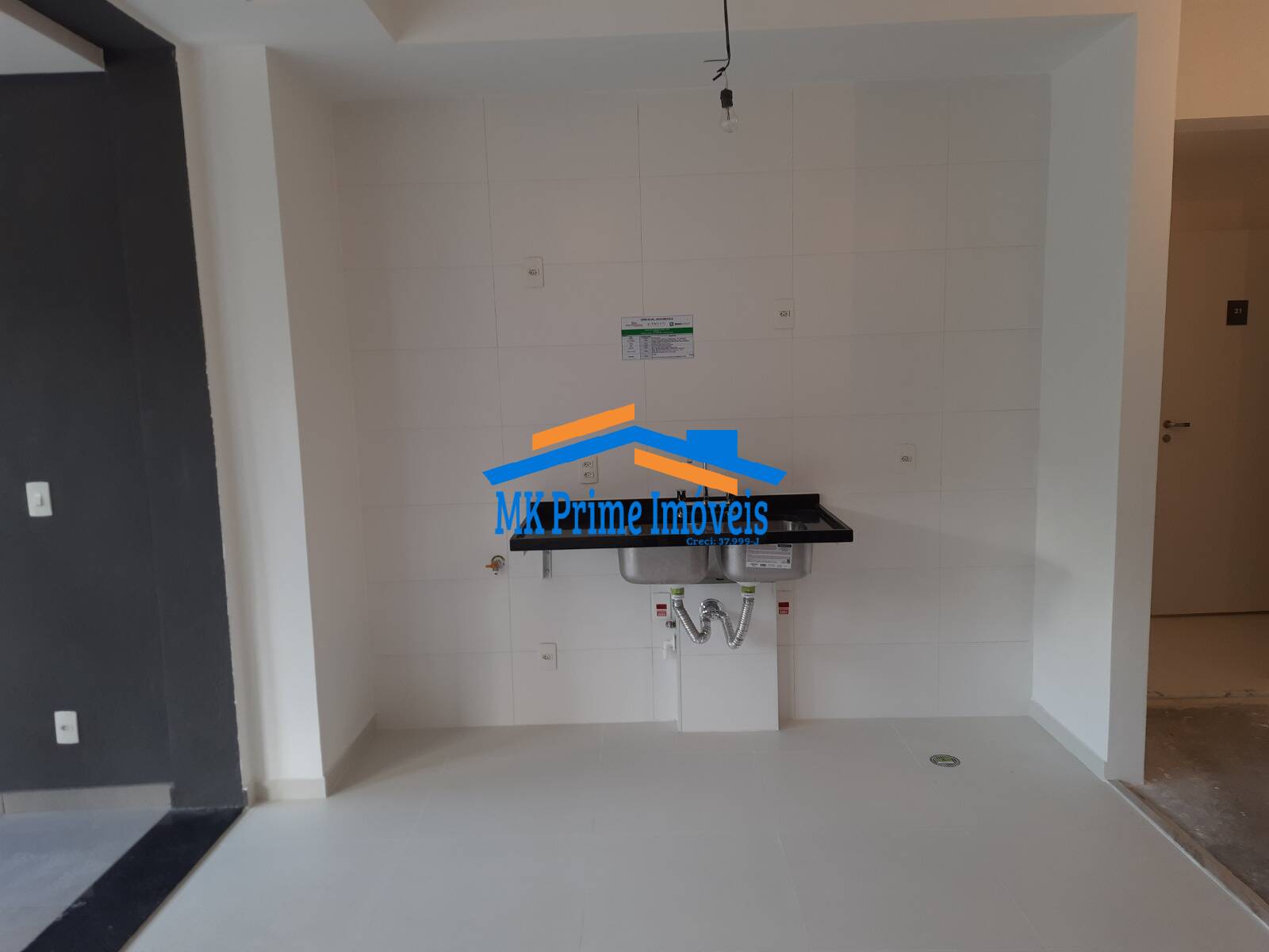 Apartamento à venda com 3 quartos, 153m² - Foto 9