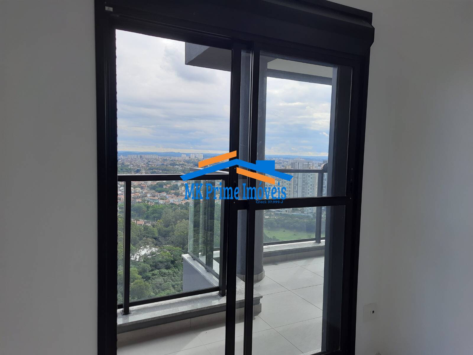 Apartamento à venda com 3 quartos, 153m² - Foto 6