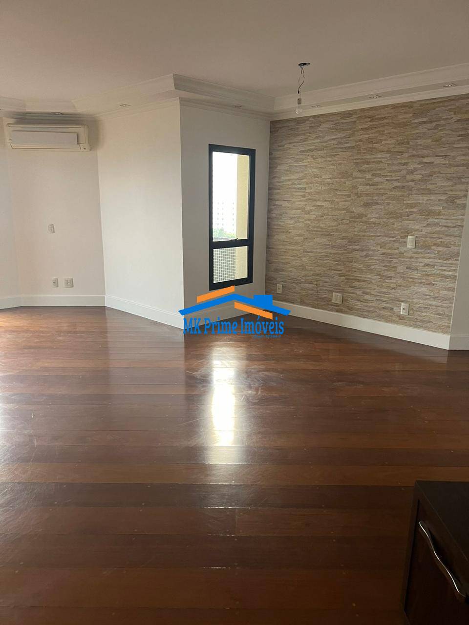 Apartamento para alugar com 3 quartos, 145m² - Foto 2