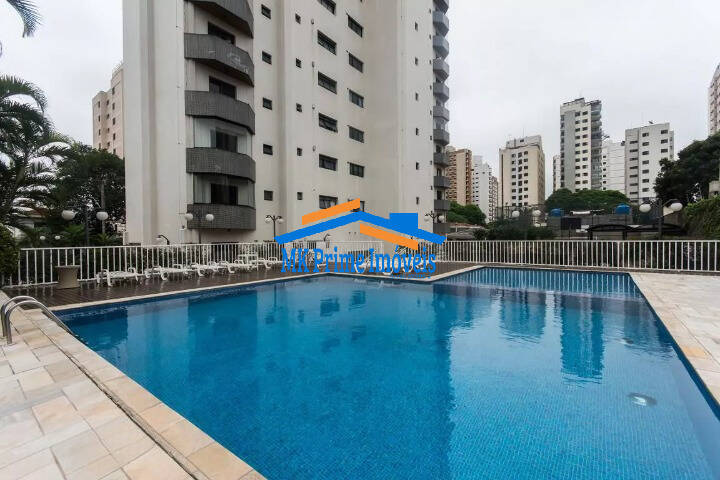 Apartamento para alugar com 3 quartos, 145m² - Foto 11