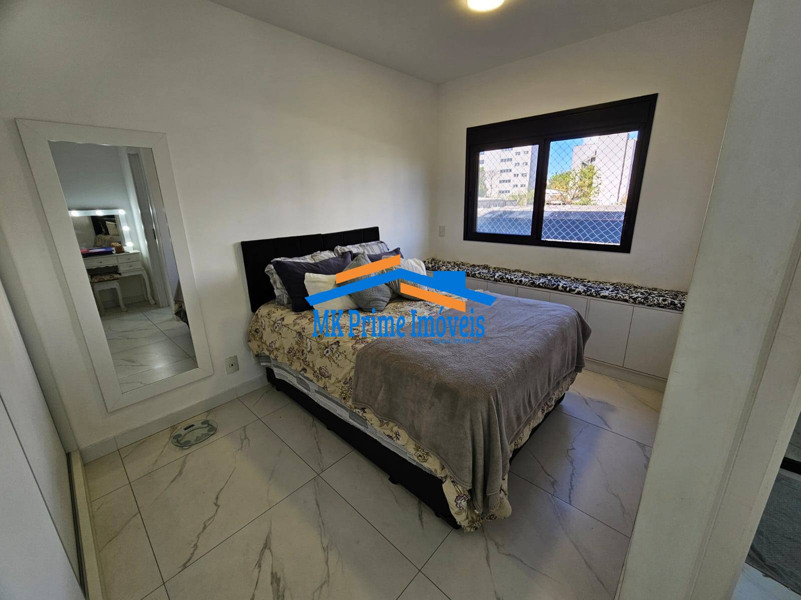 Apartamento à venda com 2 quartos, 62m² - Foto 15