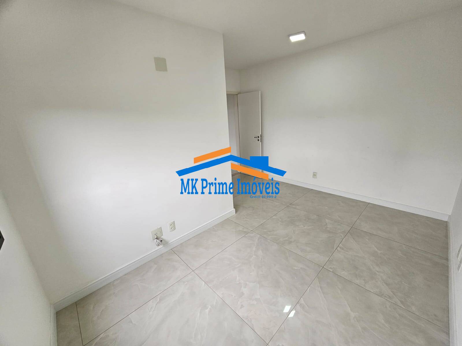 Apartamento à venda com 2 quartos, 62m² - Foto 14