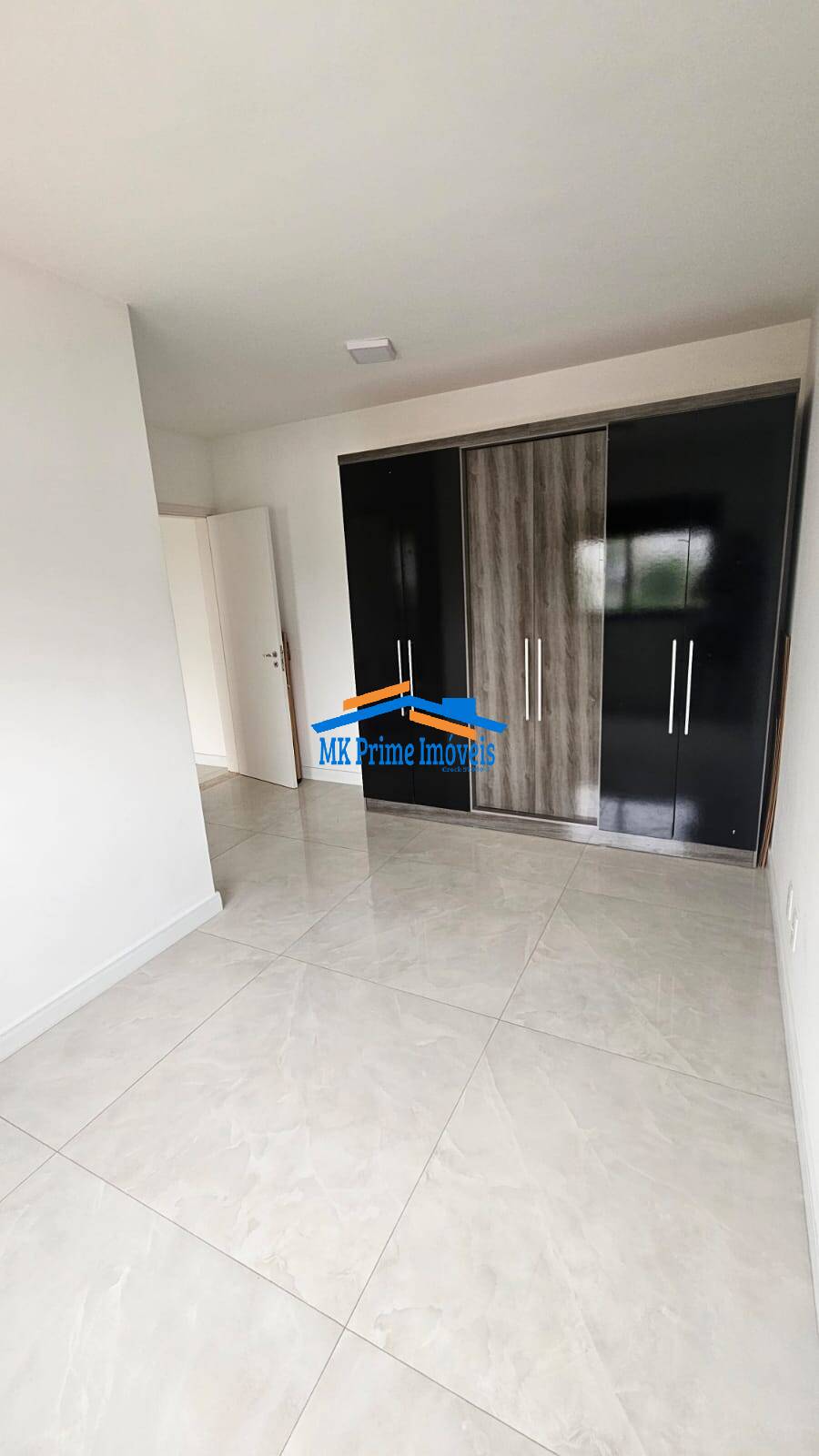 Apartamento à venda com 2 quartos, 62m² - Foto 18