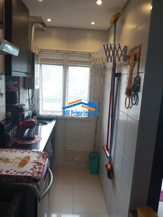 Apartamento à venda com 2 quartos, 47m² - Foto 3