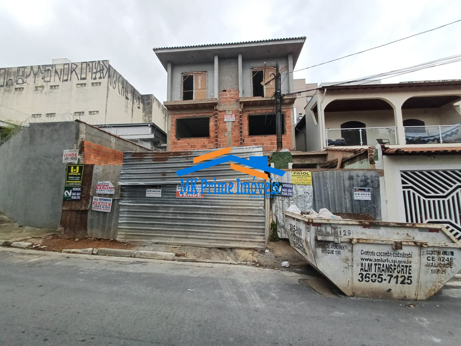 Sobrado à venda com 3 quartos, 160m² - Foto 3