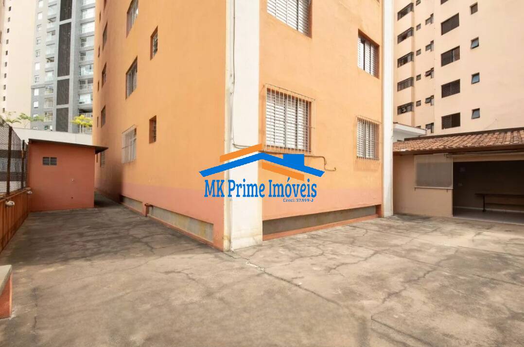 Apartamento à venda com 3 quartos, 70m² - Foto 2