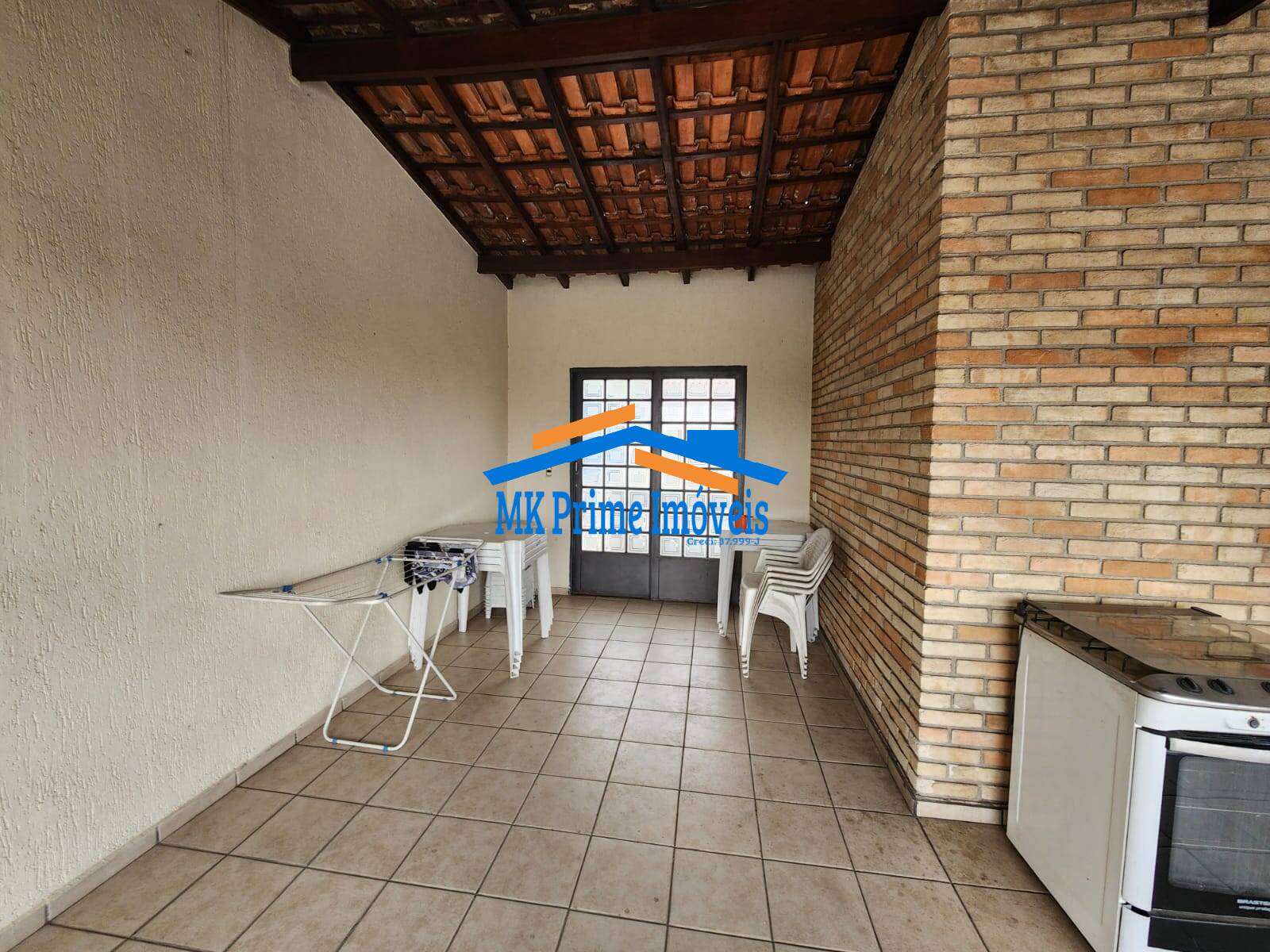 Casa à venda com 3 quartos, 203m² - Foto 4