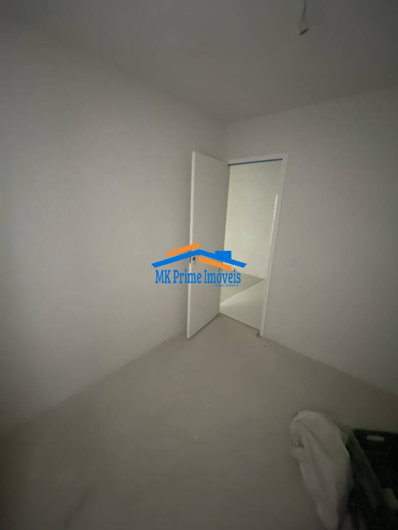 Apartamento à venda com 2 quartos, 44m² - Foto 11