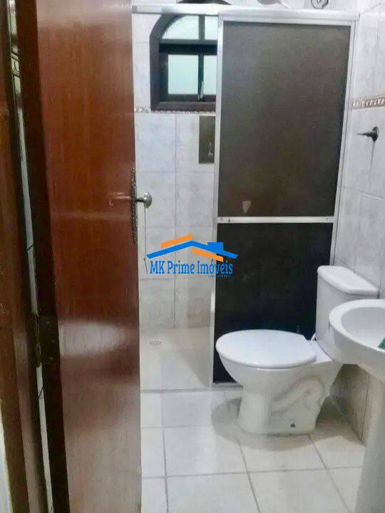 Sobrado à venda com 4 quartos, 200m² - Foto 14