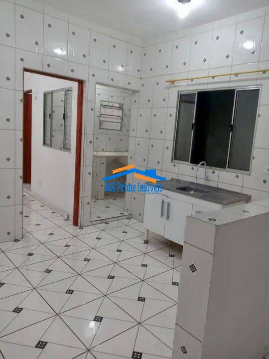 Sobrado à venda com 4 quartos, 200m² - Foto 4