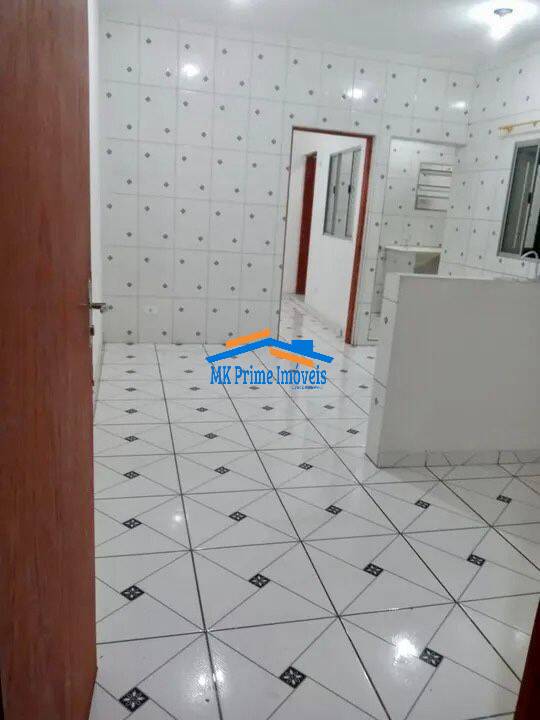 Sobrado à venda com 4 quartos, 200m² - Foto 7